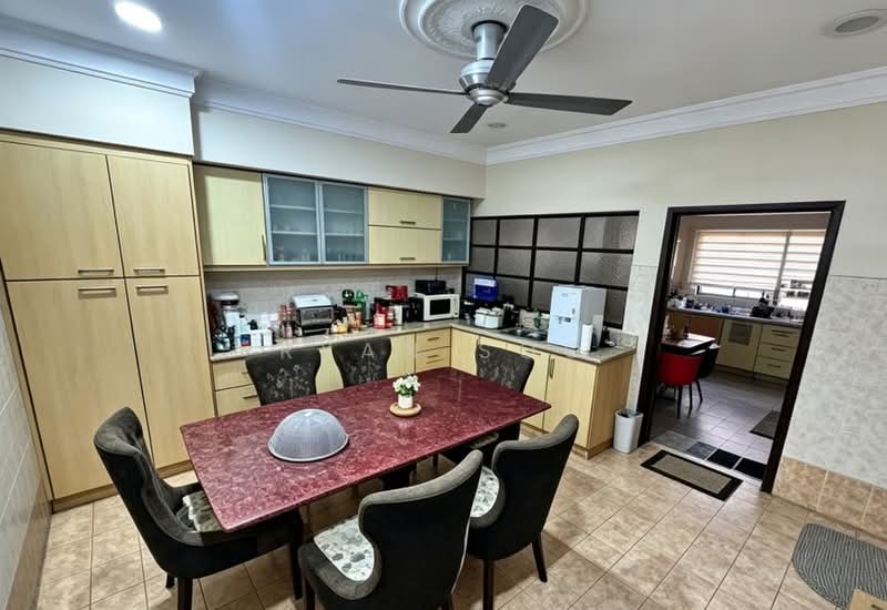 2-storey Terraced House for Sale in Bukit Jelutong (Shah Alam) - Ryan Soo - Kitchen - PropertyGuru.com.my