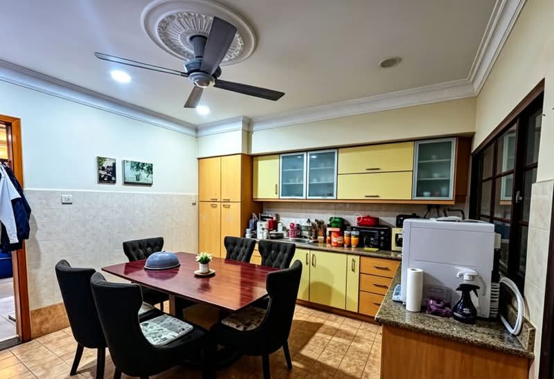 2-storey Terraced House for Sale in Bukit Jelutong (Shah Alam) - Ryan Soo - Kitchen - PropertyGuru.com.my