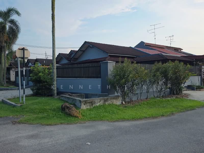 Rumah Berkembar untuk Dijual di Taman Sri Tebrau (Johor Bahru) - Kenneth Tan - PropertyGuru.com.my