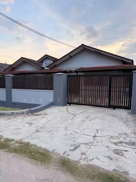 Rumah Berkembar untuk Dijual di Taman Sri Tebrau (Johor Bahru) - Kenneth Tan - PropertyGuru.com.my