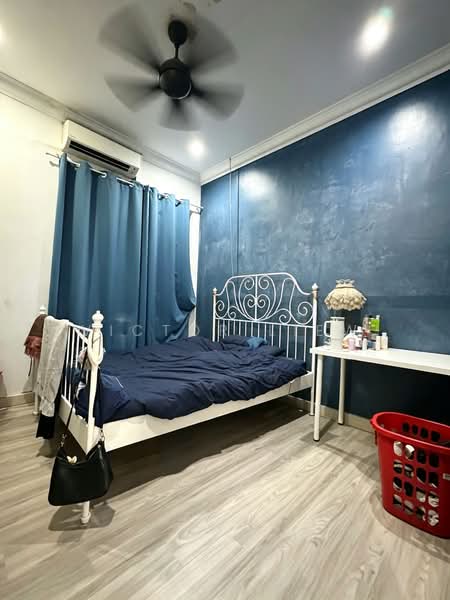 Rumah Teres 2 Tingkat untuk Dijual di Pju 1a (Ara Damansara) - Victor Liew - Bedroom - PropertyGuru.com.my