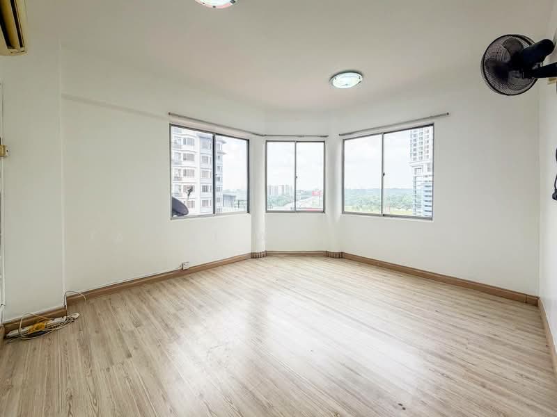 Condominium for Sale at Kelana D'Putera - Faisal Abu Omar - Living Room - PropertyGuru.com.my