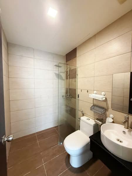 Servis Apartment untuk Disewa di Molek Regency - Stella Chia - Bathroom - PropertyGuru.com.my