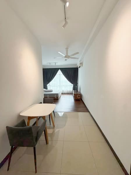 Servis Apartment untuk Disewa di Molek Regency - Stella Chia - Corridor - PropertyGuru.com.my