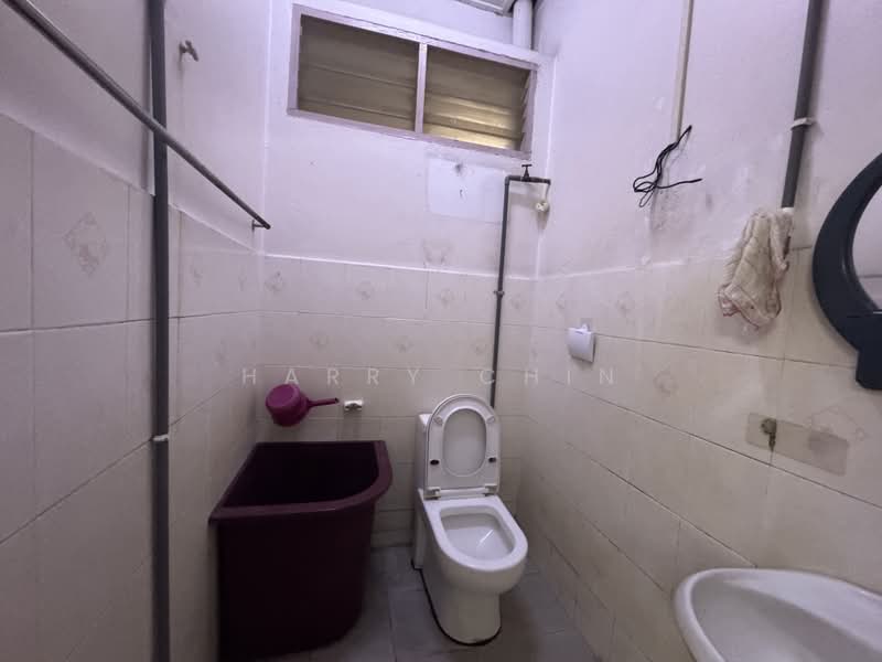 Rumah Teres 1 Tingkat untuk Dijual di Karak (Pahang) - Harry Chin - Bathroom - PropertyGuru.com.my
