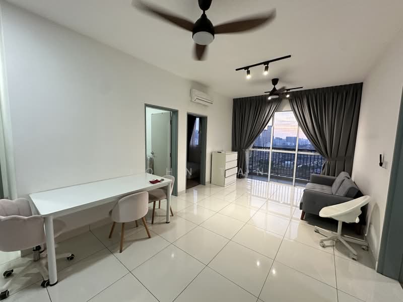 Servis Apartment untuk Dijual di Pinnacle Sri Petaling - John Tan - Living Room - PropertyGuru.com.my