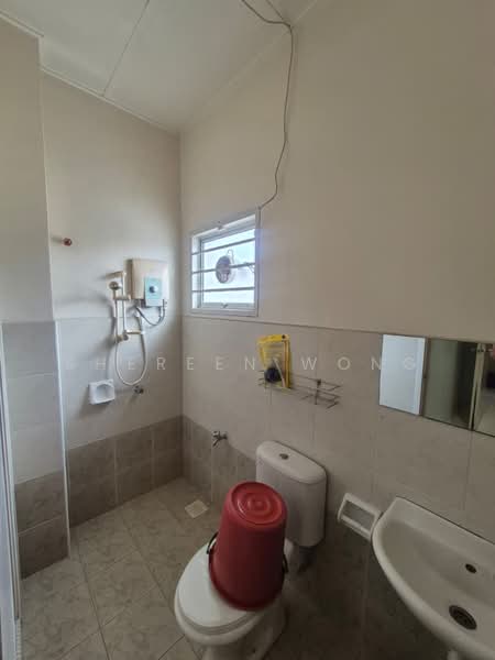 Bungalow for Sale in Taman Setia Indah (Tebrau) - Shereen Wong - Bathroom - PropertyGuru.com.my