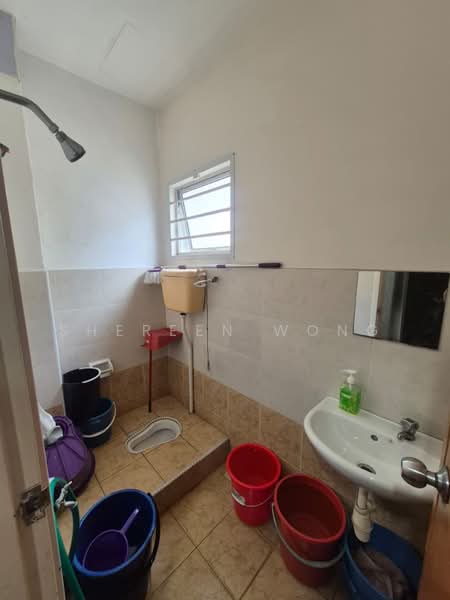 Bungalow for Sale in Taman Setia Indah (Tebrau) - Shereen Wong - Bathroom - PropertyGuru.com.my