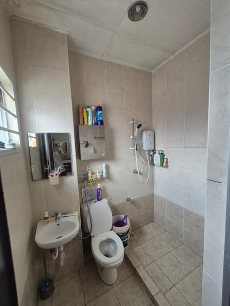 Bungalow for Sale in Taman Setia Indah (Tebrau) - Shereen Wong - Bathroom - PropertyGuru.com.my