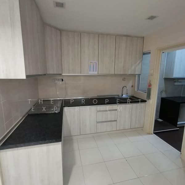 Servis Apartment untuk Disewa di Koi Kinrara - The Property Expert (Mr Fan) - Kitchen - PropertyGuru.com.my