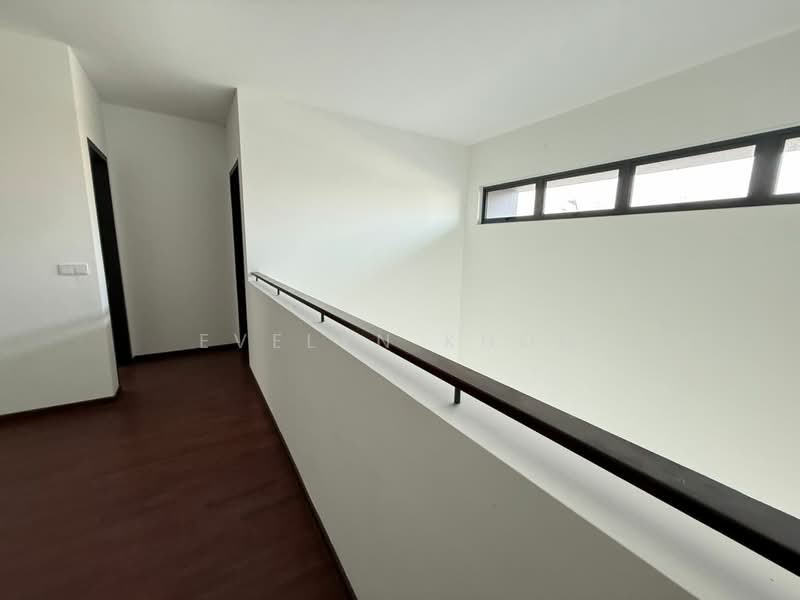 Rumah Berkembar untuk Dijual di Elmina (Shah Alam) - Evelyn Khoo - Corridor - PropertyGuru.com.my