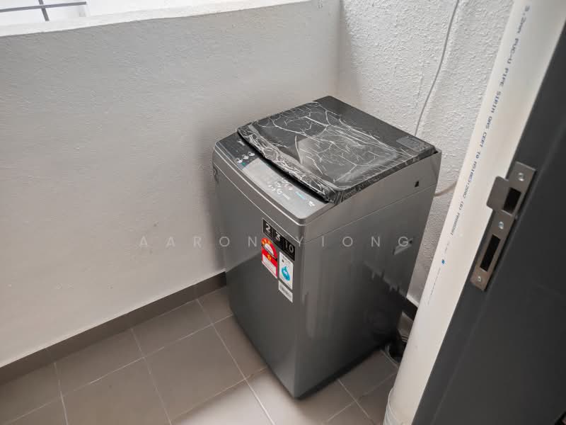Servis Apartment untuk Dijual di D'Quince Residences - Aaron Yiong - Balcony - PropertyGuru.com.my