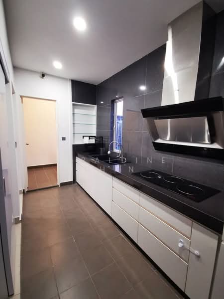 Kondominium untuk Dijual di The Sanderson - Geraldine Chan - Kitchen - PropertyGuru.com.my