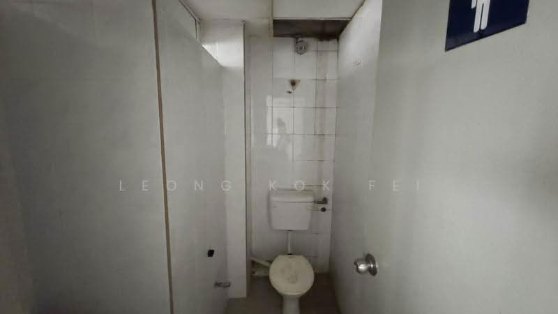 Kedai / Pejabat untuk Disewa di SS 21, Damansara Utama (Petaling Jaya) - Leong Kok Fei - Bathroom - PropertyGuru.com.my