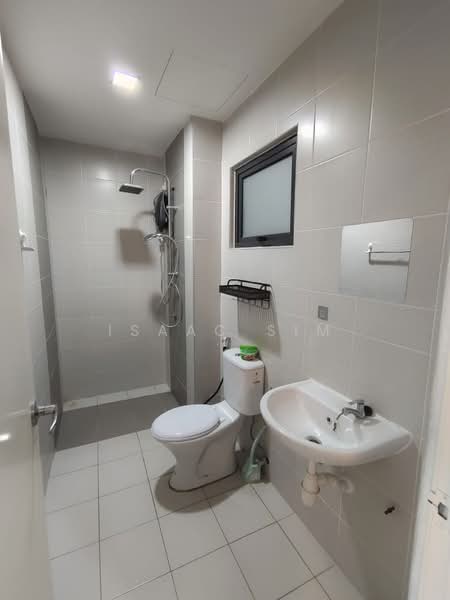 Servis Apartment untuk Disewa di Kiara Plaza - Isaac Sim - Bathroom - PropertyGuru.com.my