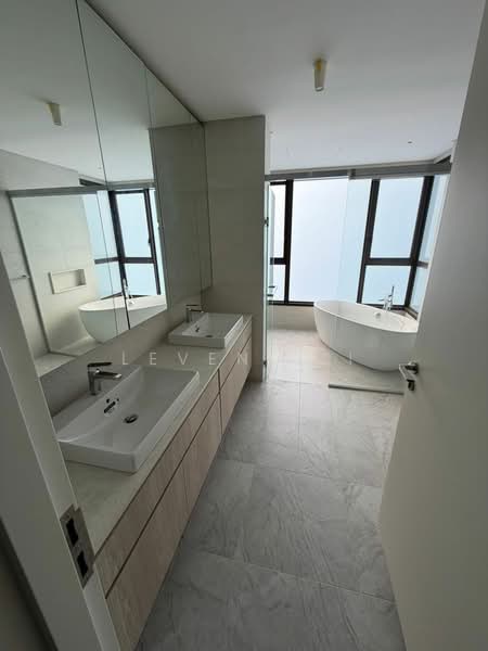 Servis Apartment untuk Dijual di Jendela Residences - Levene Li - Bathroom - PropertyGuru.com.my