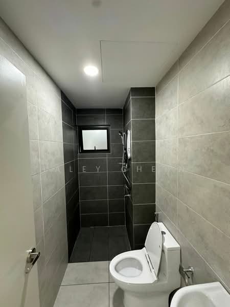 Service Residence for Sale at M Oscar - Haley Chern - Bathroom - PropertyGuru.com.my