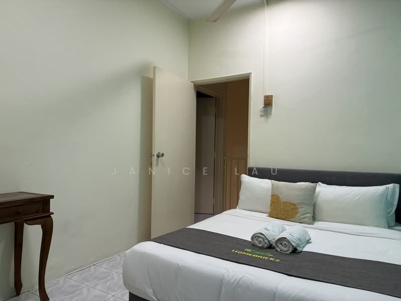 2.5-storey Terraced House for Sale in Taman Cheras Jaya (Cheras) - Janice Lau - Bedroom - PropertyGuru.com.my