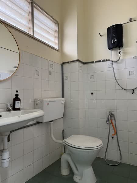 2.5-storey Terraced House for Sale in Taman Cheras Jaya (Cheras) - Janice Lau - Bathroom - PropertyGuru.com.my