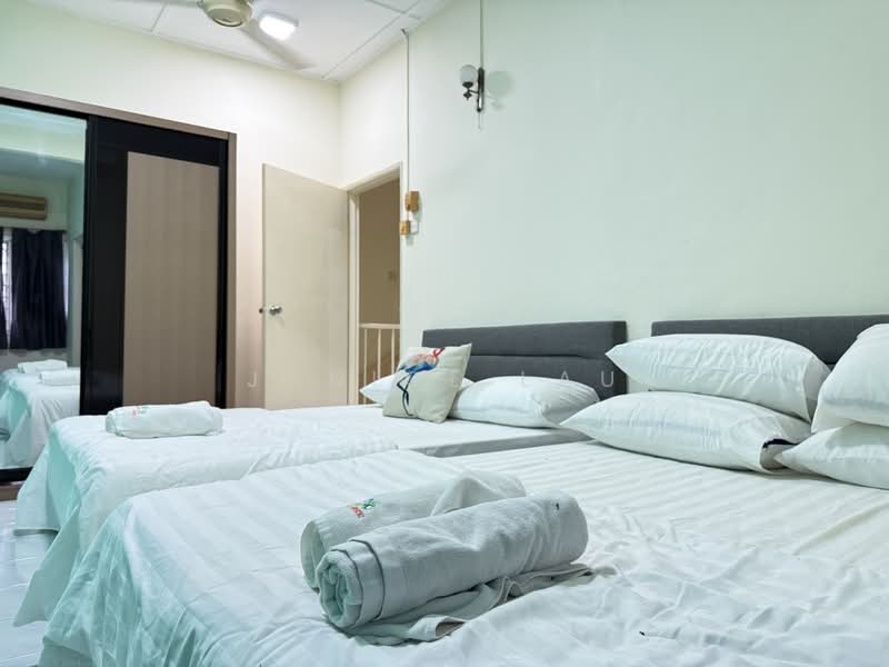 2.5-storey Terraced House for Sale in Taman Cheras Jaya (Cheras) - Janice Lau - Bedroom - PropertyGuru.com.my
