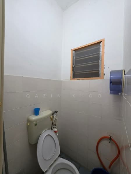1-storey Terraced House for Sale in Seri Margosa (Ipoh) - Qazin Khoo - Bathroom - PropertyGuru.com.my
