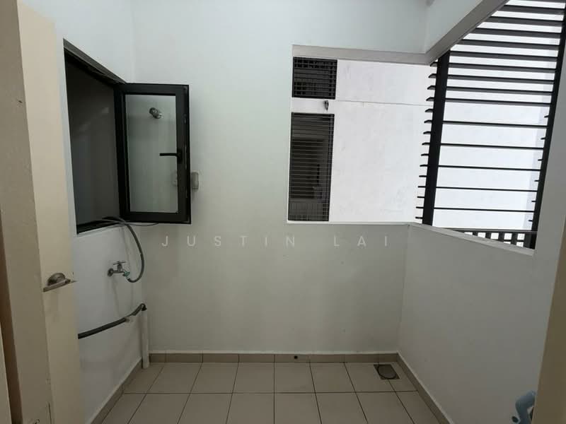 Kondominium untuk Disewa di Lakeville Residence - Justin Lai - Balcony - PropertyGuru.com.my