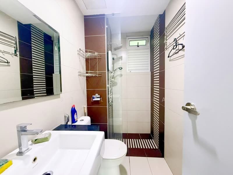 Servis Apartment untuk Disewa di Tropez Residences - Stella Chia - Bathroom - PropertyGuru.com.my