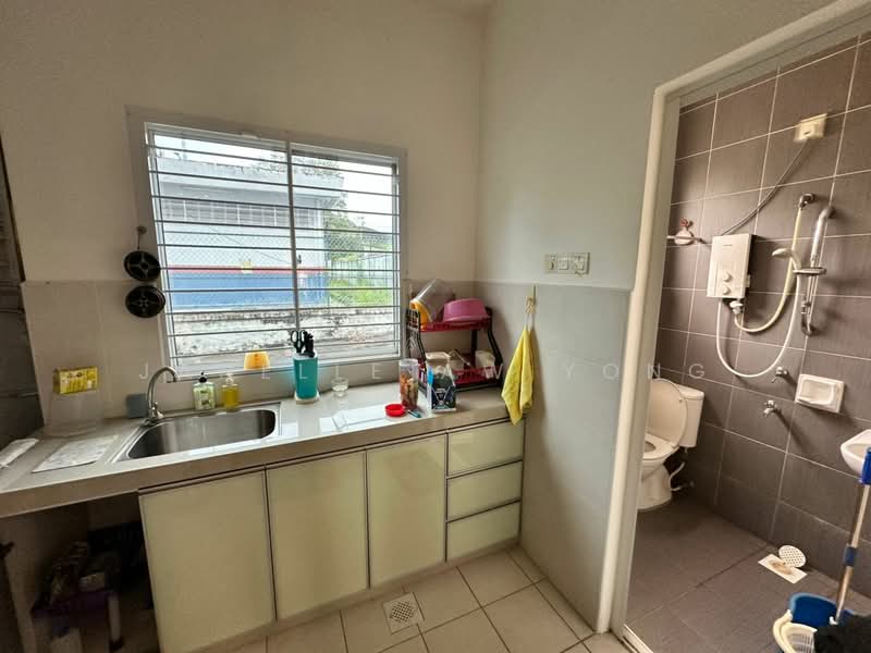 2-storey Terraced House for Sale in Nusa Sentral (Iskandar Puteri (Nusajaya)) - Janelle Aw Yong - Kitchen - PropertyGuru.com.my