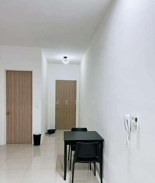 Kondominium untuk Disewa di QuayWest Residence - James Ong - Corridor - PropertyGuru.com.my