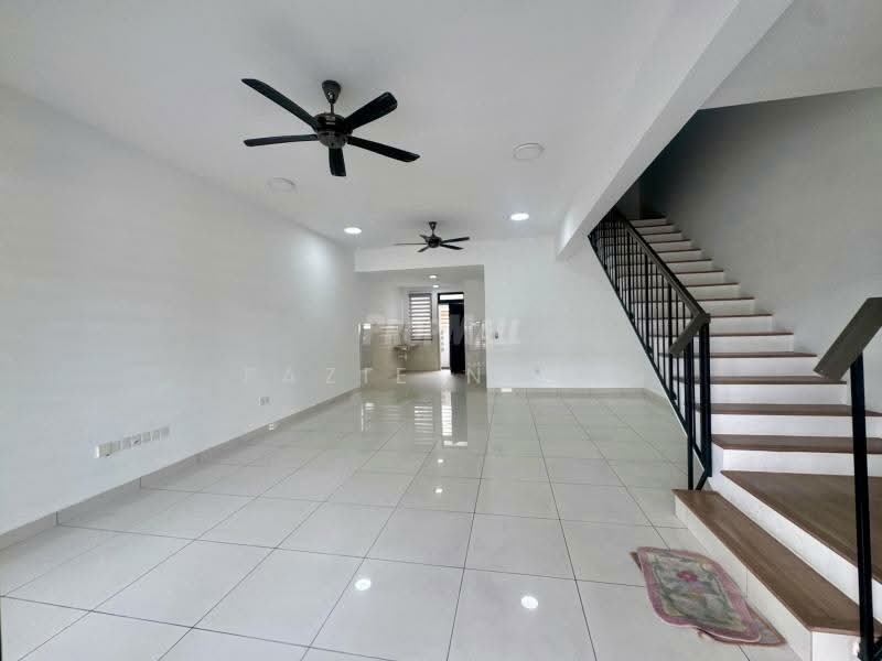 2-storey Terraced House for Sale in Elmina (Shah Alam) - Fazie Noor - Living Room - PropertyGuru.com.my