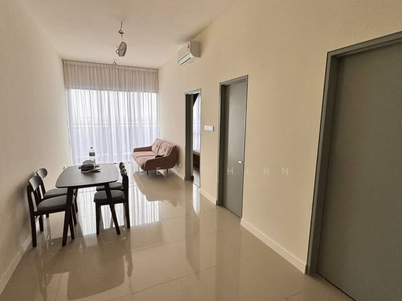 Servis Apartment untuk Disewa di 8th & Stellar - Haley Chern - Living Room - PropertyGuru.com.my