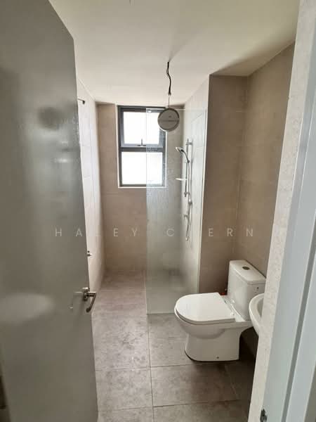 Servis Apartment untuk Disewa di 8th & Stellar - Haley Chern - Bathroom - PropertyGuru.com.my