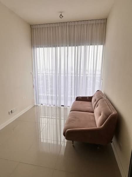 Servis Apartment untuk Disewa di 8th & Stellar - Haley Chern - Living Room - PropertyGuru.com.my