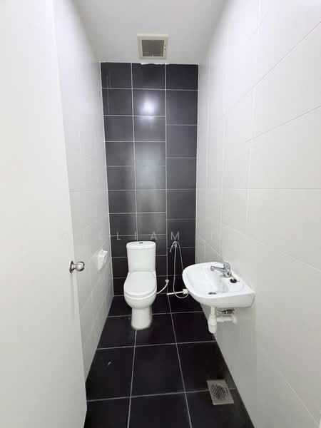 2-storey Terraced House for Sale in Setia Eco Cascadia (Tebrau) - William Tay - Bathroom - PropertyGuru.com.my