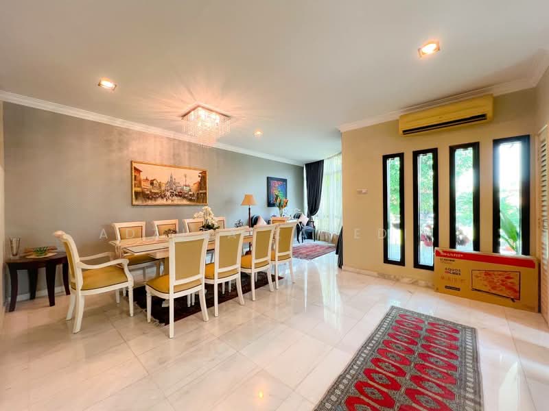 Rumah Berkembar untuk Dijual di Seksyen 13 (Shah Alam) - Adzura Zamedin - Dining Room - PropertyGuru.com.my