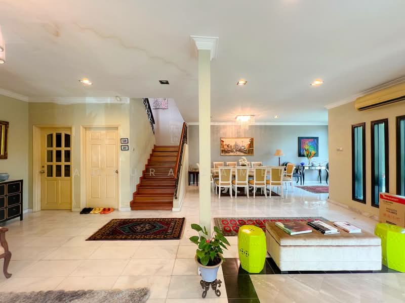Rumah Berkembar untuk Dijual di Seksyen 13 (Shah Alam) - Adzura Zamedin - Living Room - PropertyGuru.com.my