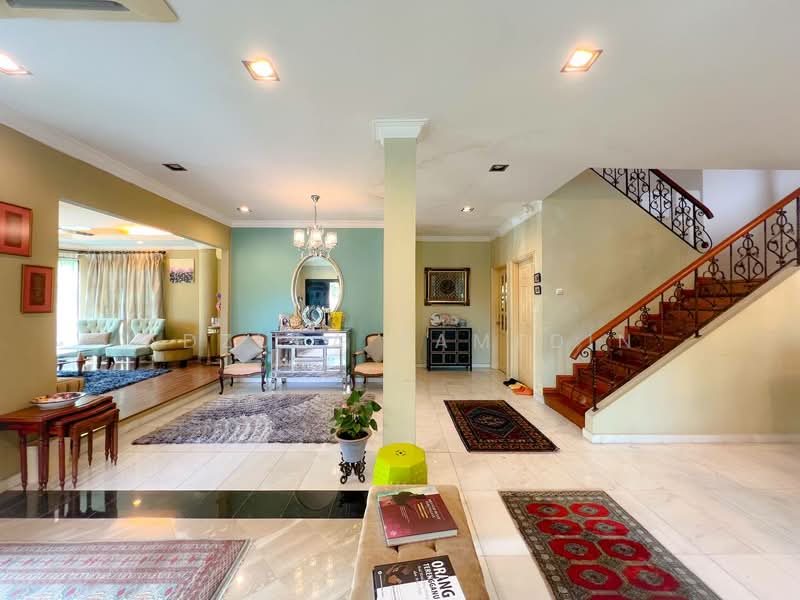 Rumah Berkembar untuk Dijual di Seksyen 13 (Shah Alam) - Adzura Zamedin - Living Room - PropertyGuru.com.my