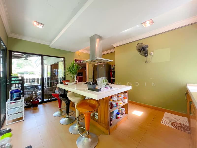 Rumah Berkembar untuk Dijual di Seksyen 13 (Shah Alam) - Adzura Zamedin - PropertyGuru.com.my