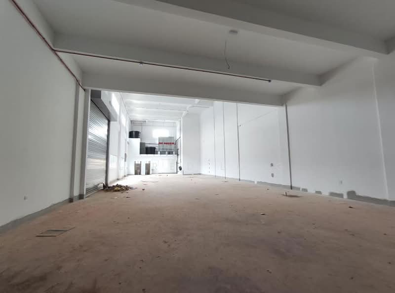 Semi-D Factory for Rent in Kawasan Perindustrian Bukit Serdang (Seri Kembangan) - Alfred Long - Interior - PropertyGuru.com.my