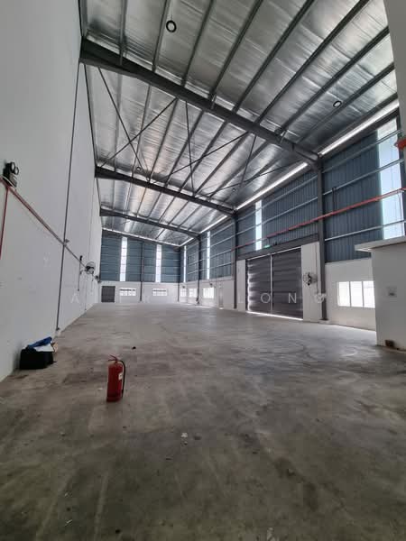 Semi-D Factory for Rent in Kawasan Perindustrian Bukit Serdang (Seri Kembangan) - Alfred Long - Interior - PropertyGuru.com.my