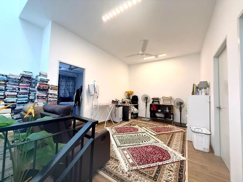Rumah Teres 2-Tingkat untuk Dijual di Cyberjaya (Selangor) - Mahirah . - Living Room - PropertyGuru.com.my