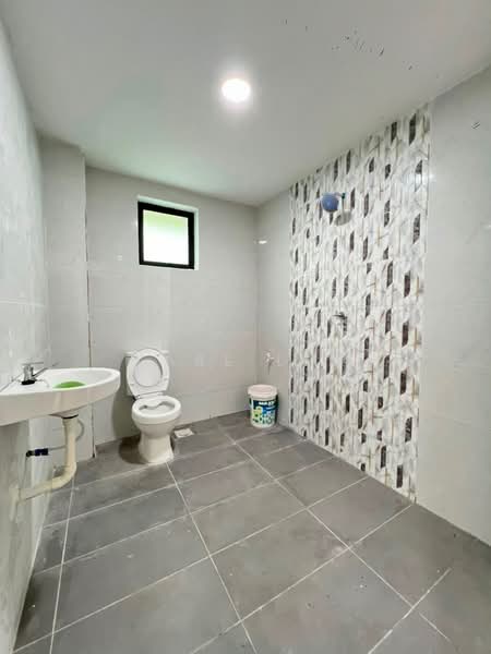 Rumah Teres 2 Tingkat untuk Dijual di Taman Sri Skudai (Skudai) - Karl Lim - Bathroom - PropertyGuru.com.my