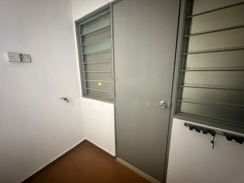 Kondominium untuk Disewa di Astana Lumayan - Jason Chee - Yard - PropertyGuru.com.my