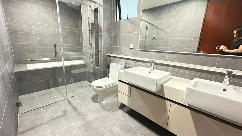 Kondominium untuk Dijual di Muze @ PICC - Rainny Wong - Bathroom - PropertyGuru.com.my