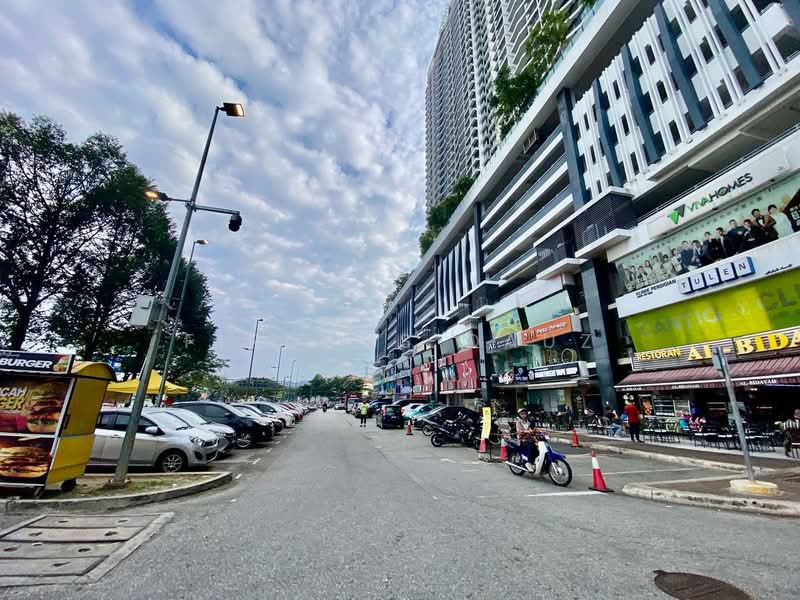 Service Residence for Sale at KL Traders Square - Firdaus Dauz - PropertyGuru.com.my