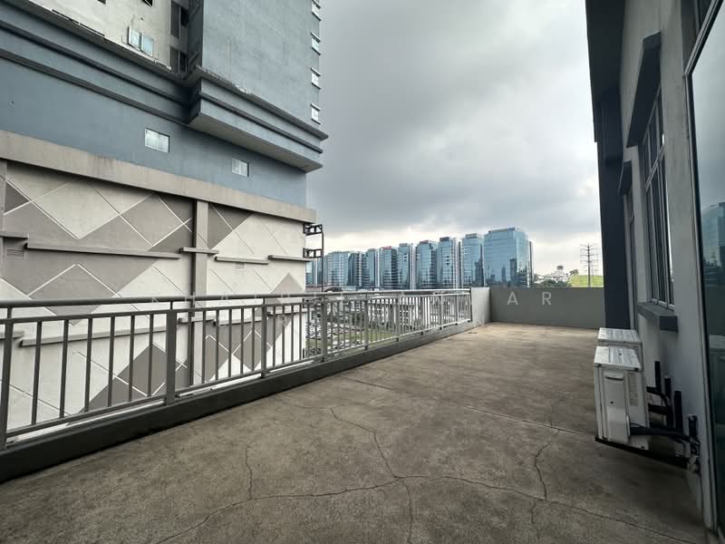 Servis Apartment untuk Disewa di E-Tiara - Khairil Anwar Sirajudin - Balcony - PropertyGuru.com.my