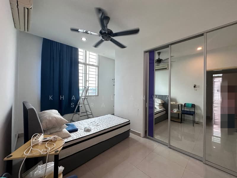 Servis Apartment untuk Disewa di E-Tiara - Khairil Anwar Sirajudin - Bedroom - PropertyGuru.com.my