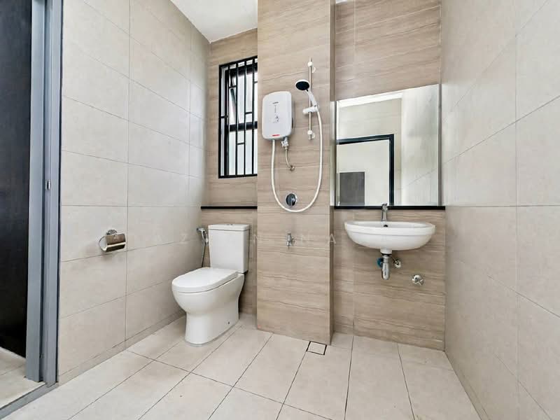 2-storey Terraced House for Sale in Elmina (Shah Alam) - Azian Nasa - PropertyGuru.com.my