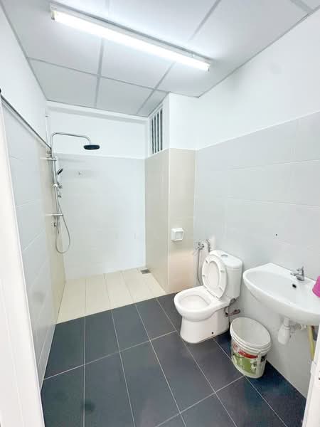 Servis Apartment untuk Disewa di Akademik Suite - Stella Chia - Bathroom - PropertyGuru.com.my