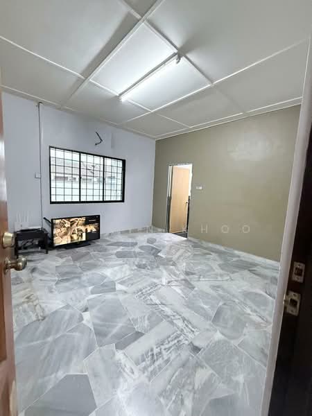 1-storey Terraced House for Sale in Bandar Bukit Beruntung (Bukit Beruntung) - Evelyn Khoo - Room - PropertyGuru.com.my